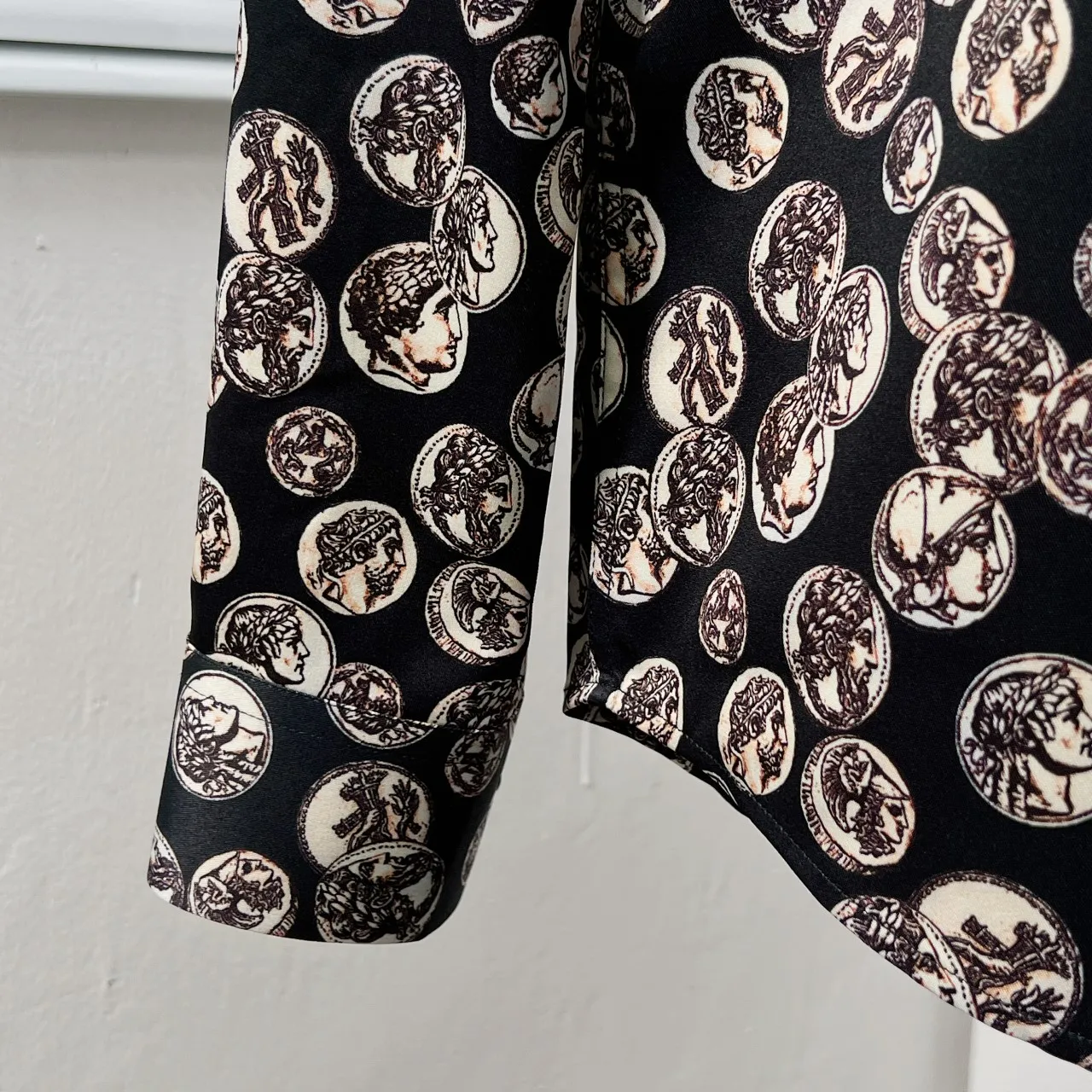 Dolce&Gabban Sizes：M-3XL